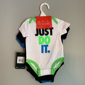 NWT Nike Onesies 3 Pack